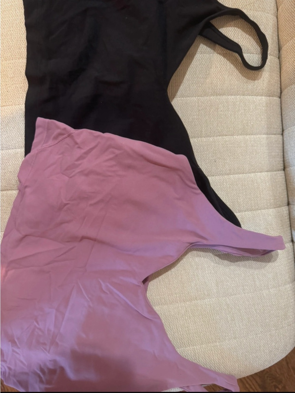 lululemon athletica Black and Mauve align tank FITS SIZE 8-10 SO FITTING AND CUT